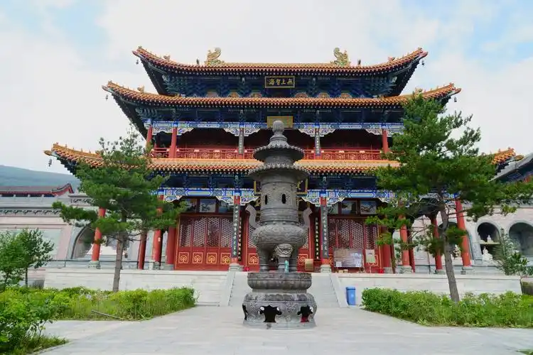 游览五台山竹林寺