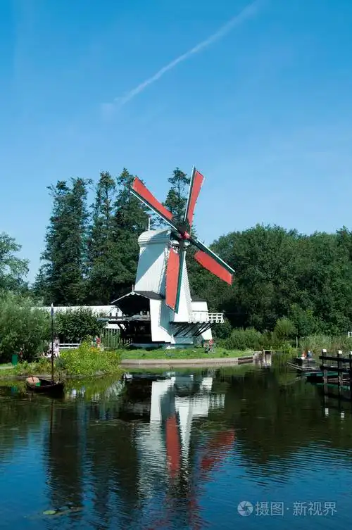 在荷兰风车