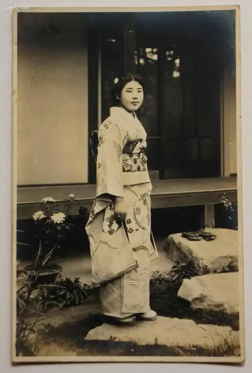 【图】30,40年代 日本老照片 ★和服美女一★◎10x16cm ◎1张,拍品