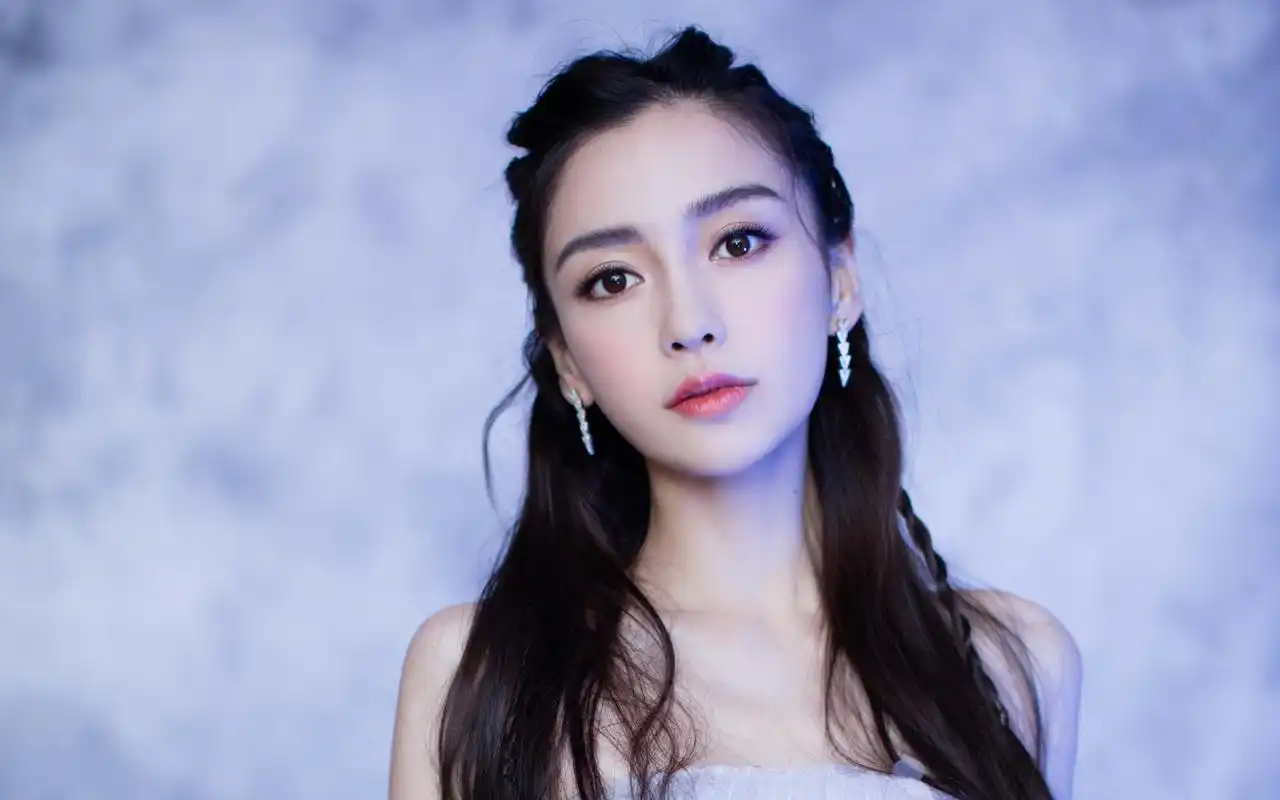 angelababy银色抹胸性感图片桌面壁纸