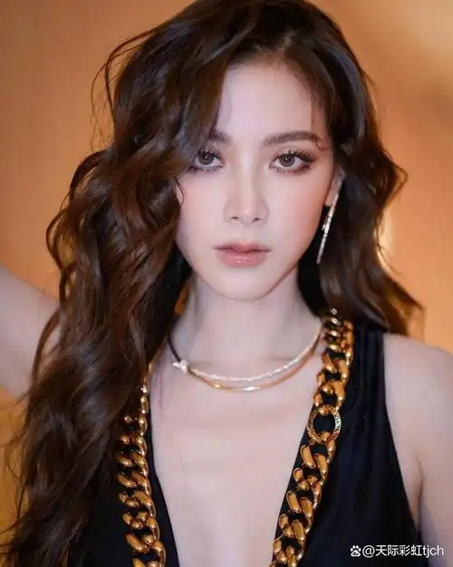 平采娜·乐维瑟派布恩,泰国女演员,代表作,初恋这件小事