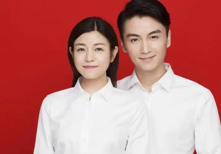 有种秀恩爱"结婚照"叫唐嫣,其他明星都中规中矩,只有她不同!