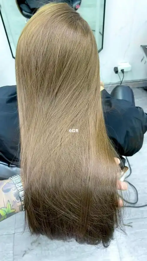 显白发色亚麻冷棕