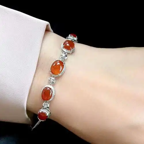 月亮阿姨女士翡翠红翡蛋面手链18k镶嵌大气高端送女友送老婆送妈妈