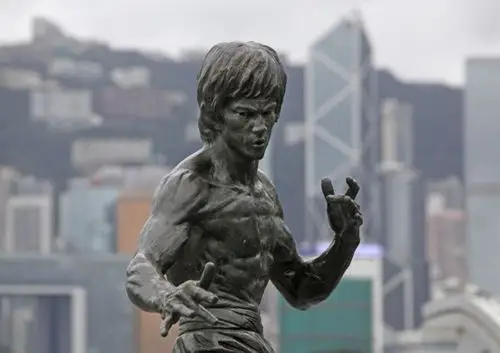 香港邮政将发行纪念功夫巨星李小龙特别邮票