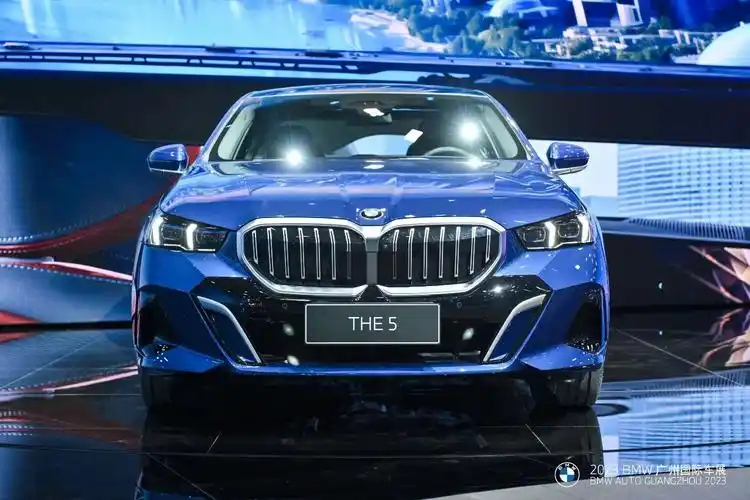 全新宝马5系长轴距版全球首发宝马i5惊艳登场