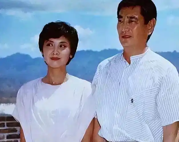 朱琳在餐厅路上捡来老公坚持丁克42年把日子过成了诗