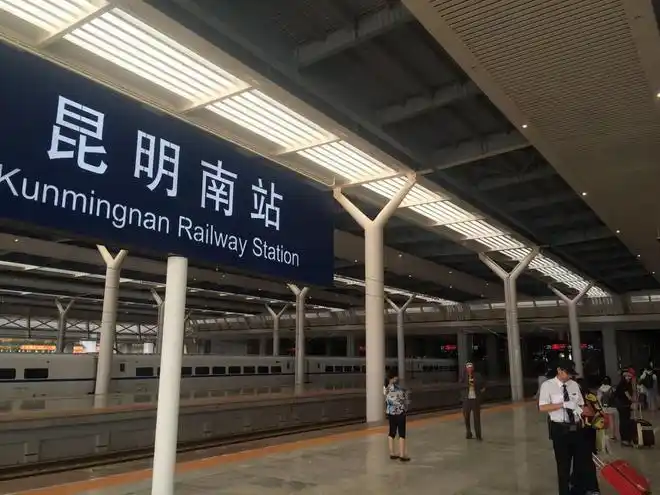 我国西南地区站台规模第一的高铁站,规模超过重庆北站,不在贵州_网易