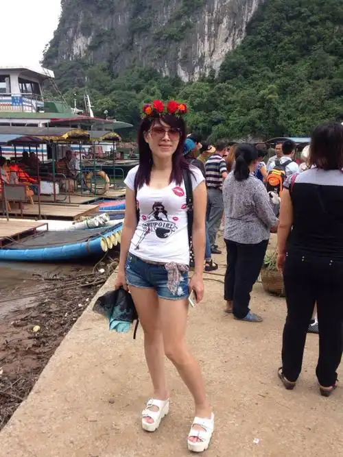 31岁离异女征婚照片(id:81669772)_广西柳州征婚交友_珍爱网