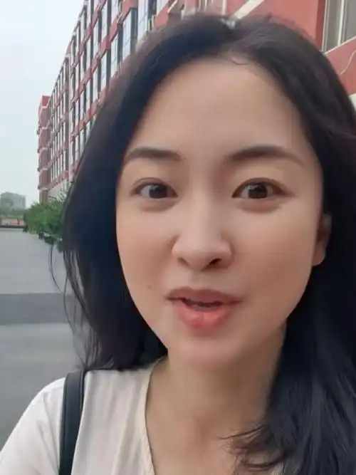 唐天骄祝各位及家人夏至快乐喔!