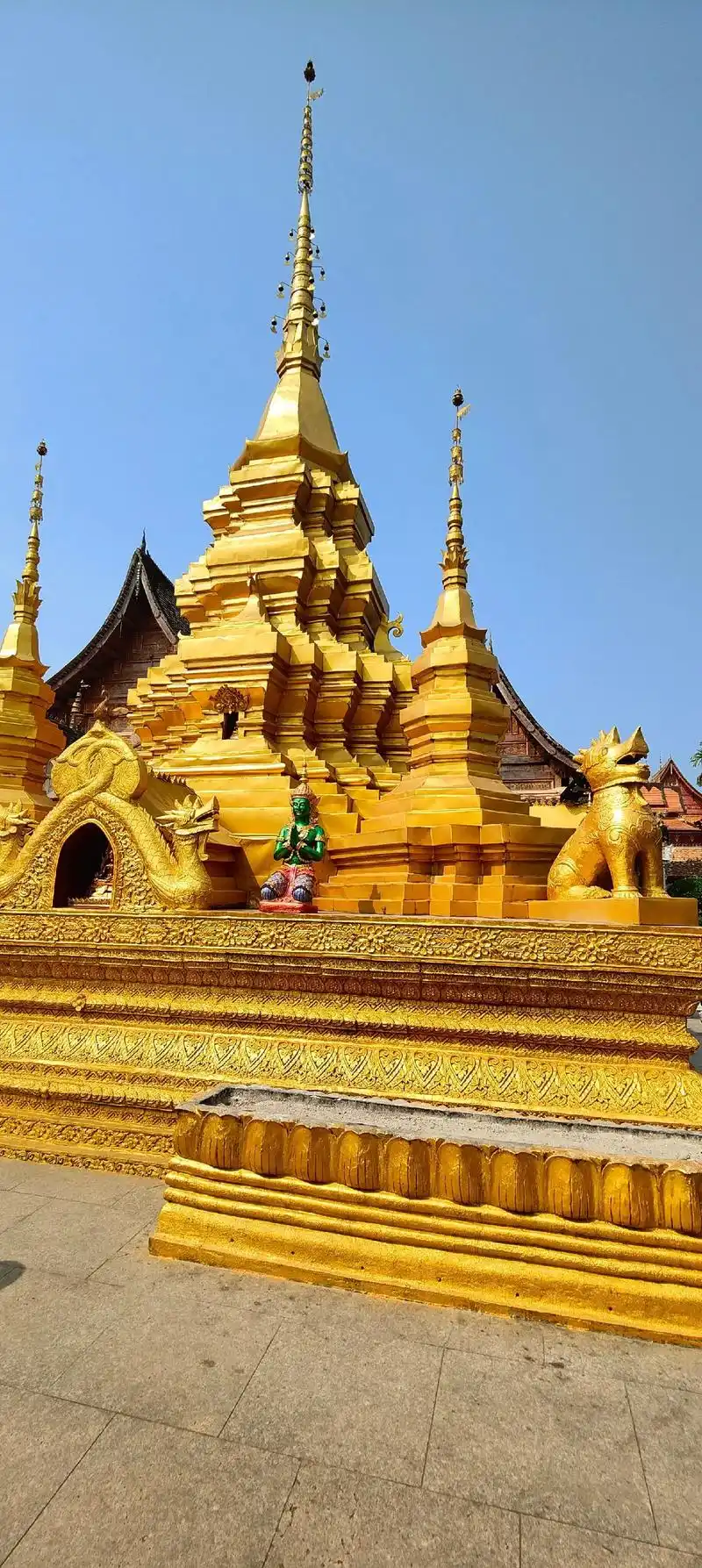 傣族建筑寺庙和吊脚楼西双版纳寺庙建筑和吊脚楼合集