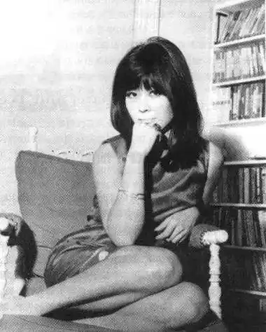 上海第一名媛与戏子私奔,狠心送走5个儿女,却缔造了超级豪门_裘丽琳