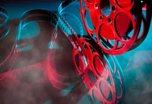 梦幻背景下的影片胶卷