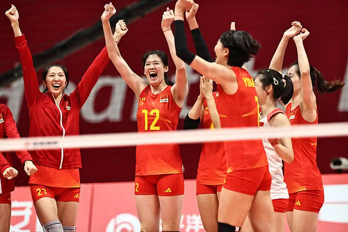 中国女排3-2美国!全队评价:两将满分,多人高分,李盈莹mvp