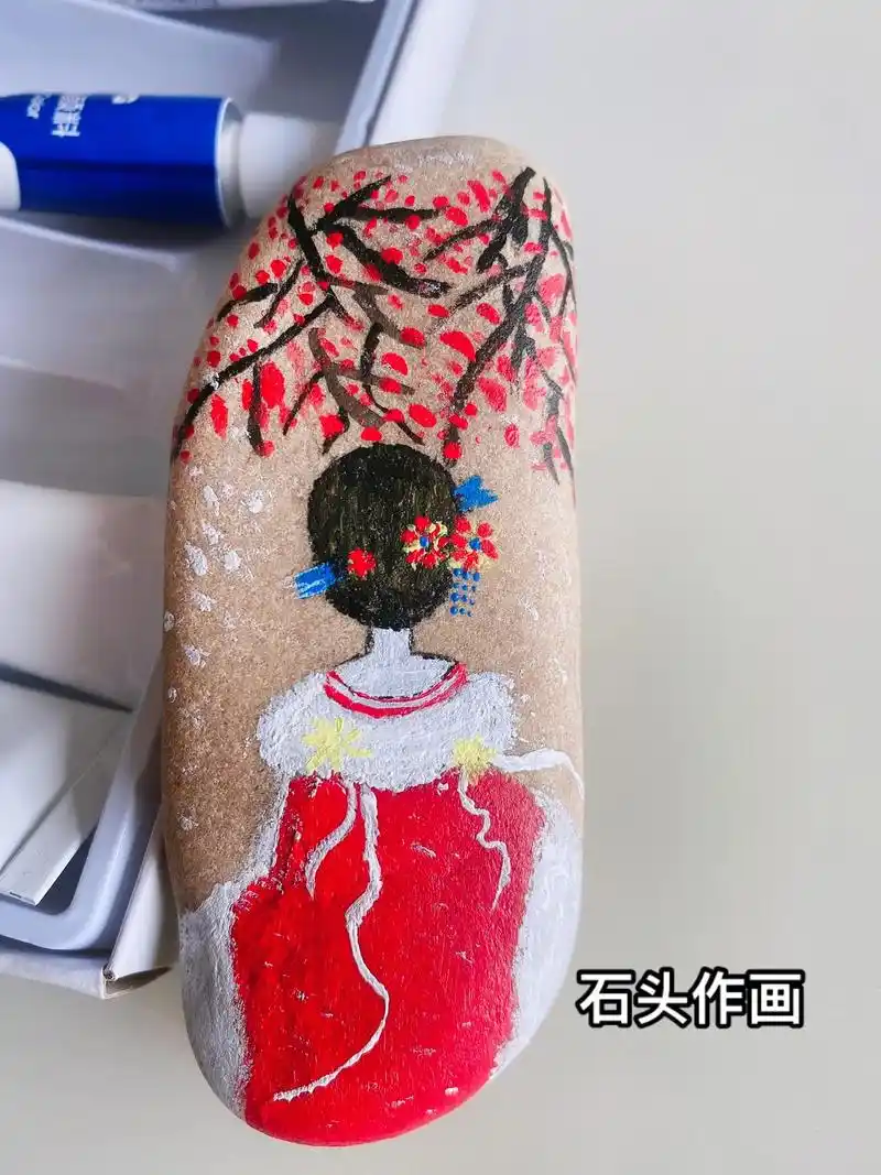 #手绘石头画 - 到饭点了 - 抖音