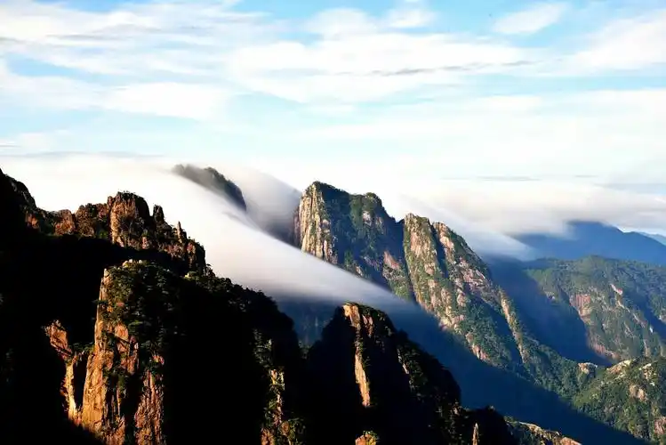 黄山三日,遇见最美的日出和云海