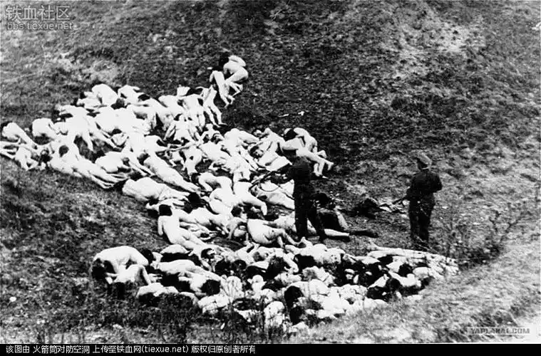 纳粹羞辱,玩弄,残杀犹太妇女真实黑镜头!