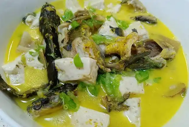 孩子吃鱼怕卡刺怎么办快试试这道黄骨鱼豆腐汤高钙营养助长高