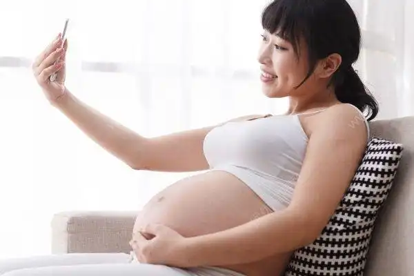 熊黛林晒大肚照上围丰满,怀孕期间如何保持好身材?[多图]