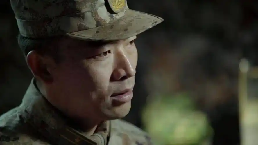 连队是我最在乎的"当连长之后不能在我手上出问题"红八连的这面旗是