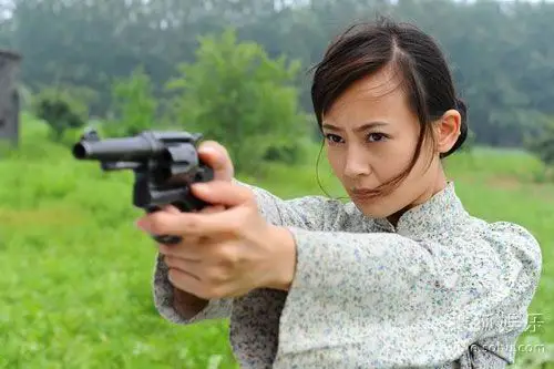 《对手》人物关系: 山本惠子——万妮恩饰