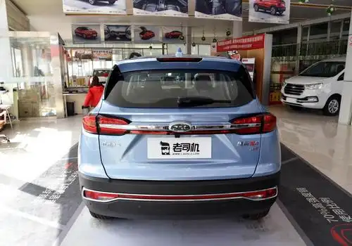 四缸自动挡的suv,价格很亲民加92号汽油,实拍江淮瑞风s4_搜狐汽车