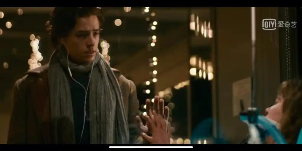 男主will拥有着丰富精彩又惹人羡慕的人生却因为一场意外而导致瘫痪