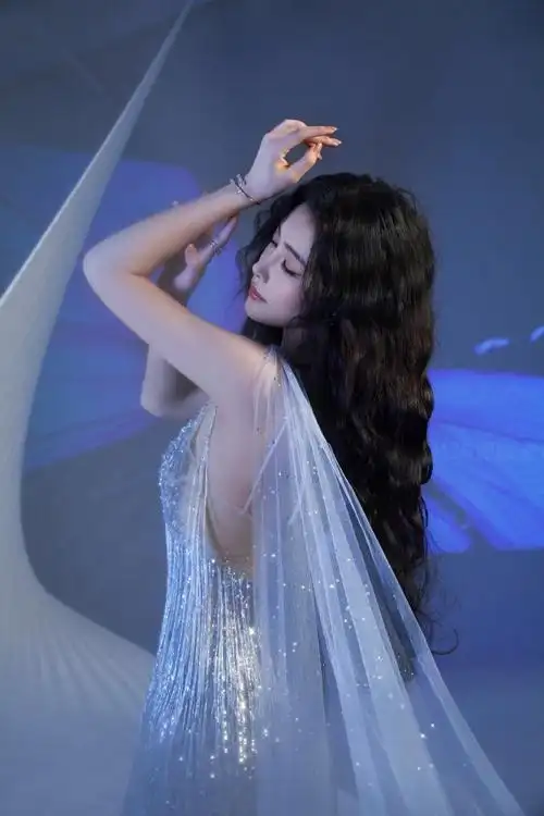 许佳琪超话02@许佳琪kiki    #许佳琪出的歌都是一个字#  #许佳琪