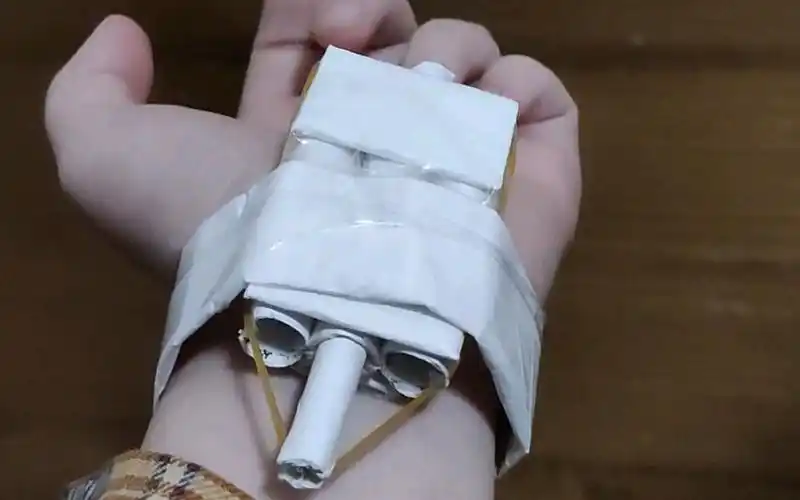 弹无虚发,暗箭伤人,做了个纸暗器