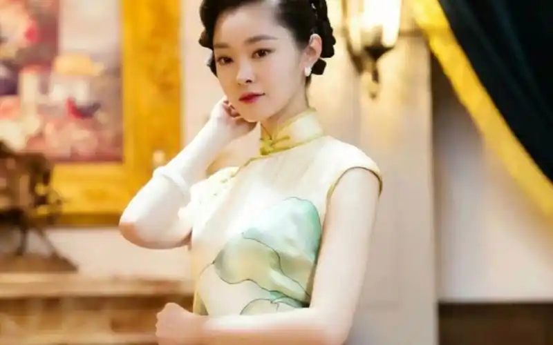 美女明星写真集63【宋轶】换上旗袍简直绝了