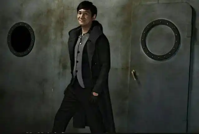 戏中他是让"风筝"头疼的"影子",戏外他是华谊副总裁的太太!