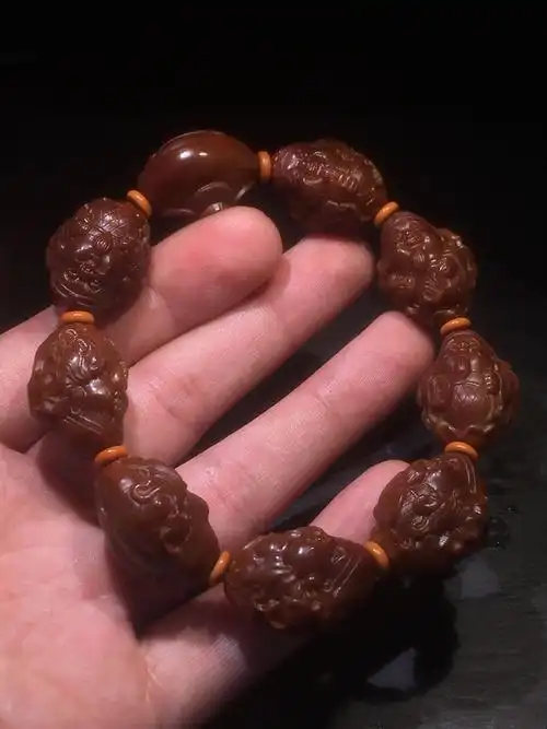 朴春 文玩手链橄榄核玉化包浆财神手串 橄揽胡八大荷叶财神盘玩毕业