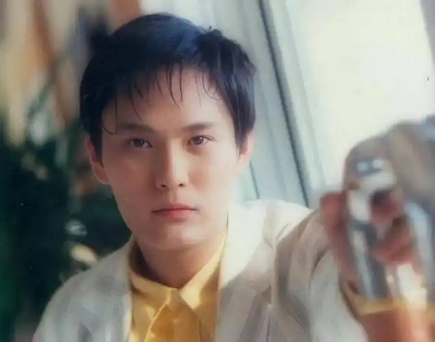 张信哲最经典的十首情歌,哪首是你未完待续的青春爱情记忆?