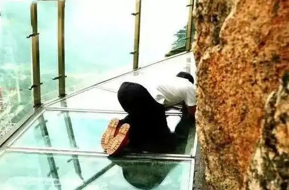 吓到腿软合肥周边最恐怖的7个玻璃栈道来袭你敢挑战吗