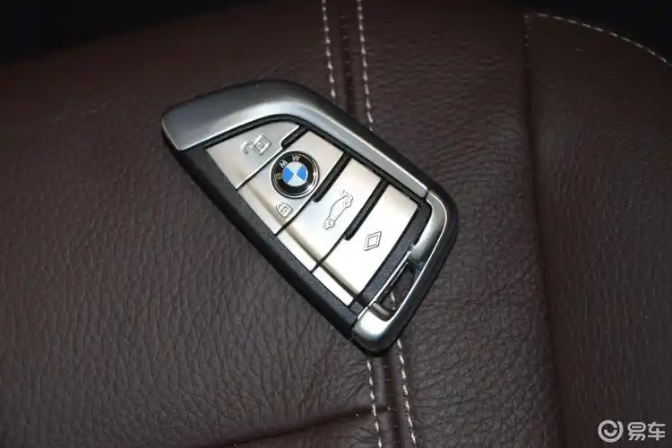 【宝马7系2016款730li 领先型钥匙汽车图片-汽车图片大全】-易车