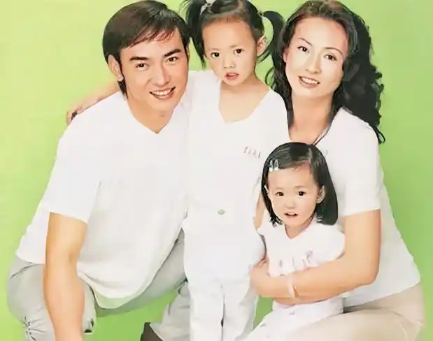 古装男神焦恩俊痴情相貌平凡妻子19年最后落得人财两空