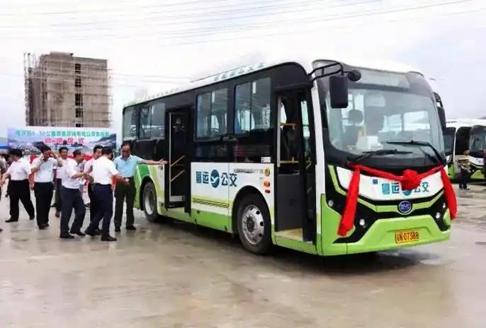 纯电动公交首进广东山区县 陆河启用首批比亚迪k7