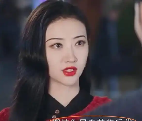 原创司藤对视吻戏来袭景甜受重伤张彬彬深情献吻这场面太甜了