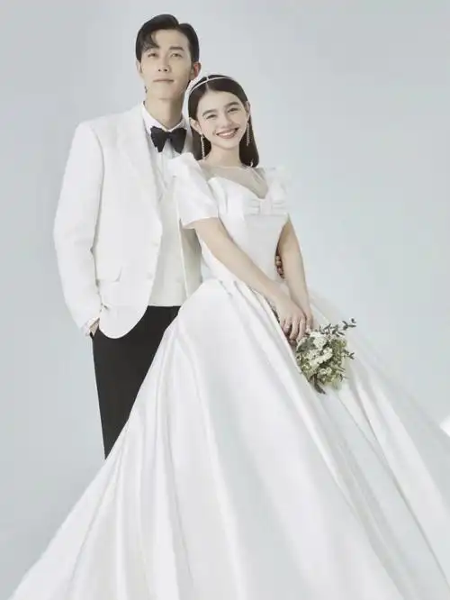 备婚高级简约的主纱婚纱照这样拍就对啦