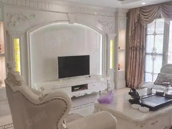 泉州永春永春城区金色家园(一期)豪华装修,中闽百汇旁边标准大四房