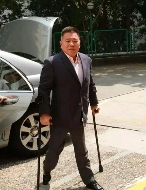 前tvb花旦黎姿庆祝结婚13周年,老公是香港富豪身家过亿,让人羡慕_马延