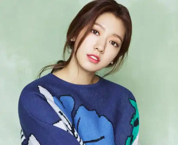 头像换起来~ #朴信惠女神