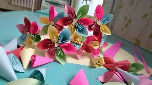 金房子教育师幼连线——手工《樱花》