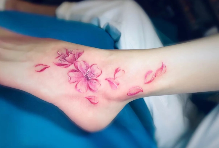 最流行的脚踝纹身女最新脚踝纹身图案精选10