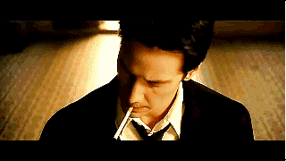 《康斯坦丁》叛逆不羁的泰勒和一身丧气杰克相对而坐,喝着啤酒,讨论