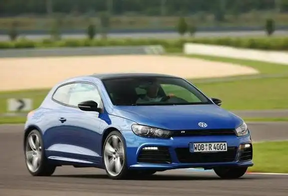 1,大众两厢车两门的有高尔夫gti,高尔夫r32和尚酷,甲克虫虽然是两门的