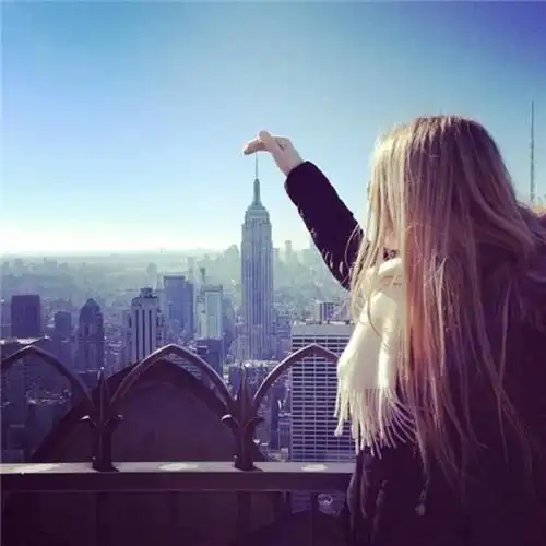 小清新女生背影图片你是我触摸不到的光