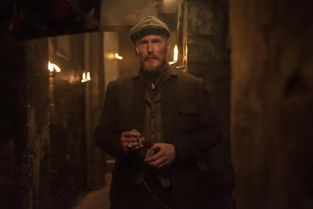 最新美剧《战士》由李小龙遗作改编,中国功夫称霸旧金山