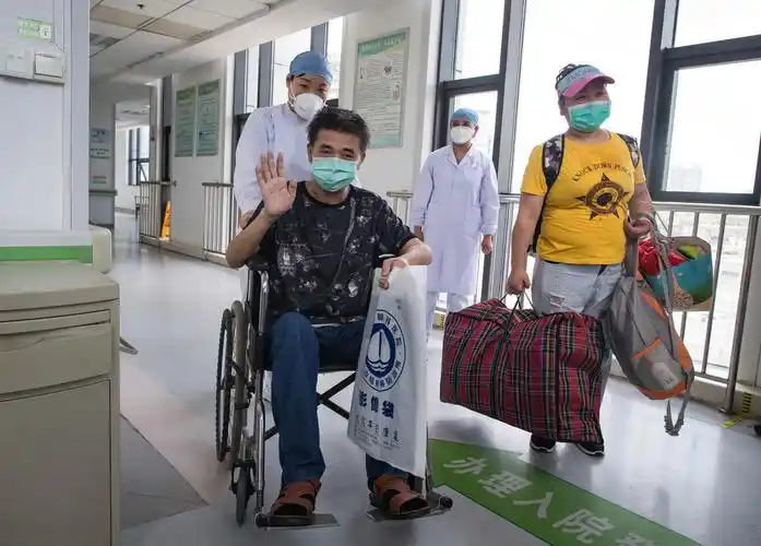 武汉市肺科医院:最后一名康复期患者出院【3】