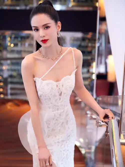 李若彤小龙女的仙气要溢出屏幕啦